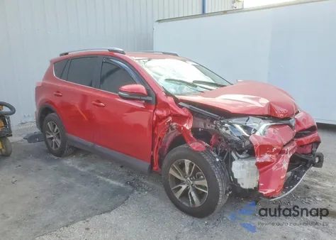 2017 Toyota Rav4 Xle z USA, uszkodzony, nr VIN JTMRFREV7HJ106465
